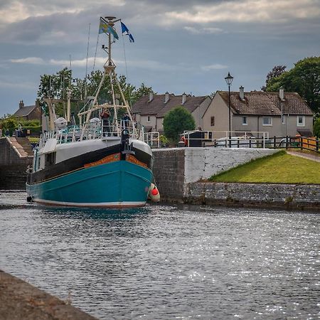 Caledonian Canal Studio Apartamento Inverness Exterior foto