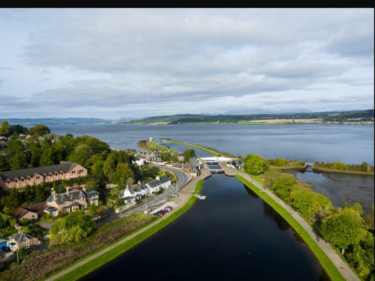 Caledonian Canal Studio Apartamento Inverness Exterior foto